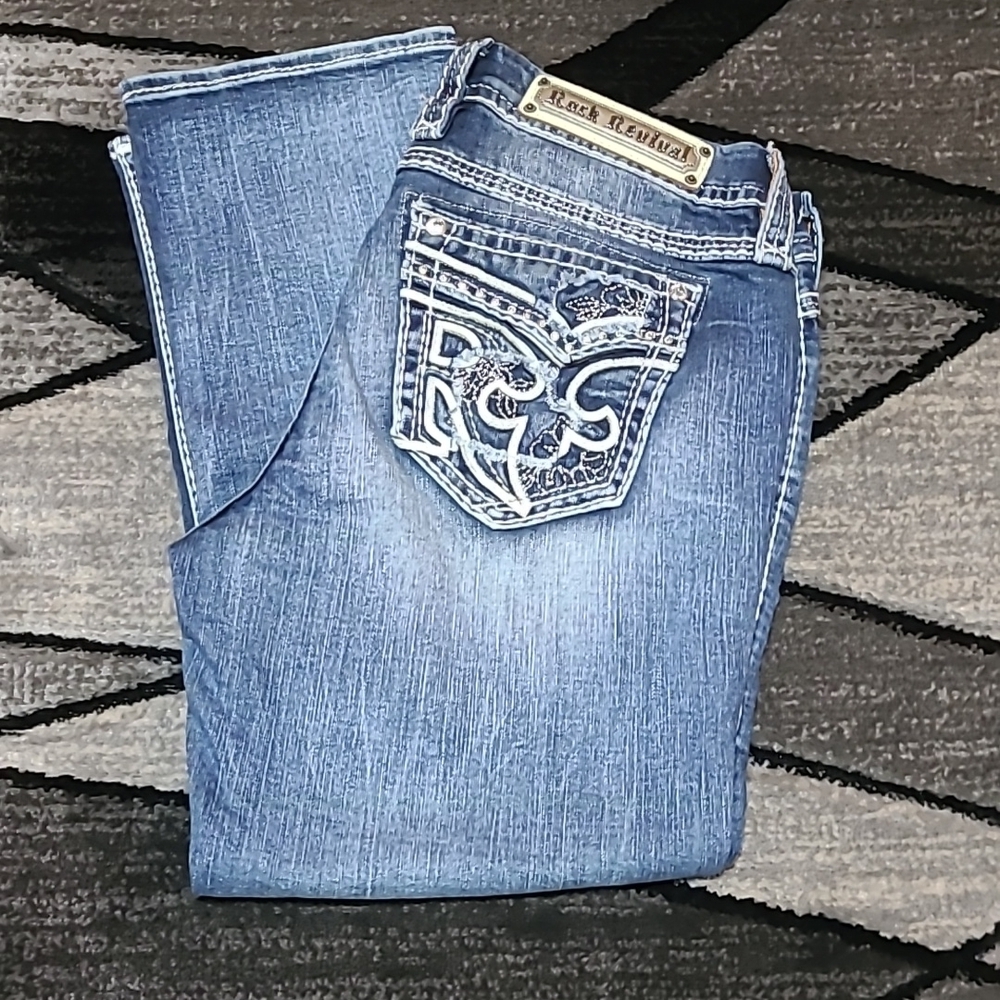 ROCK REVIVAL EBBA EASY-FIT CROP DENIM JEAN